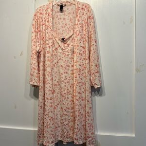 Nightgown and Robe set